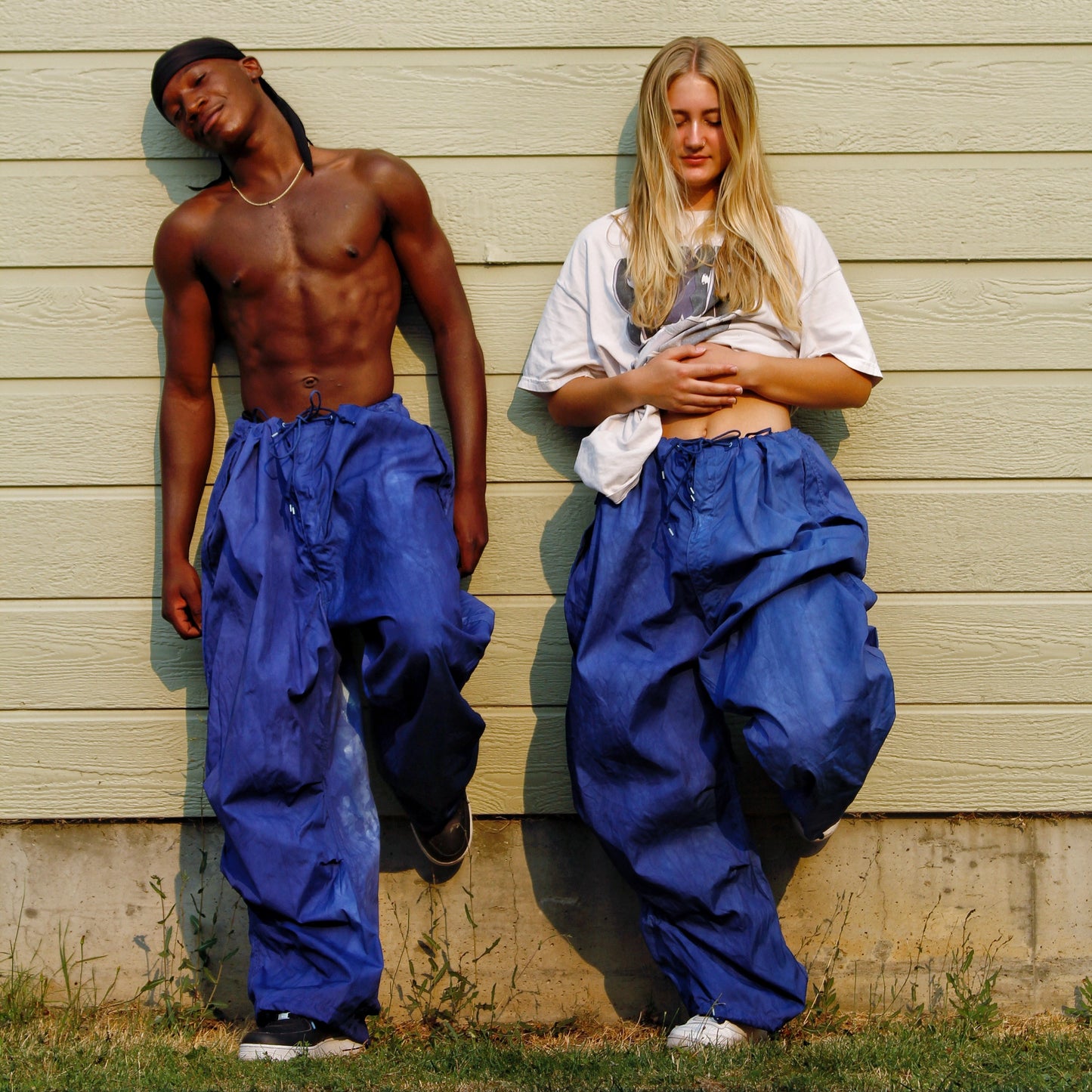 BLUE PARACHUTE PANTS